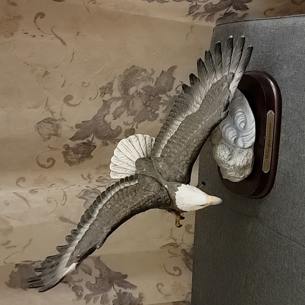 Ceramic eagle - Picture 3 of 11
